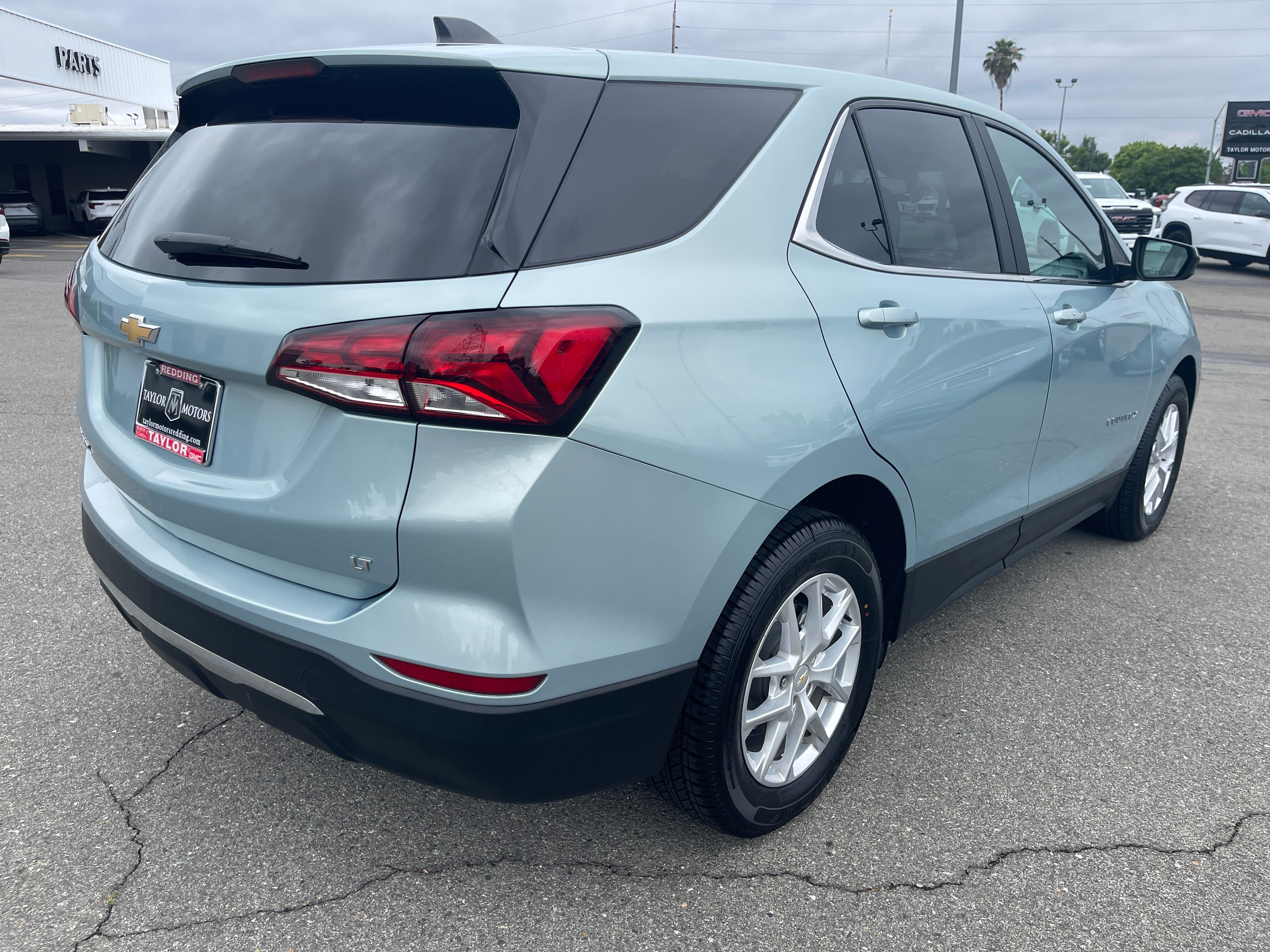 2022 Chevrolet Equinox — detail view