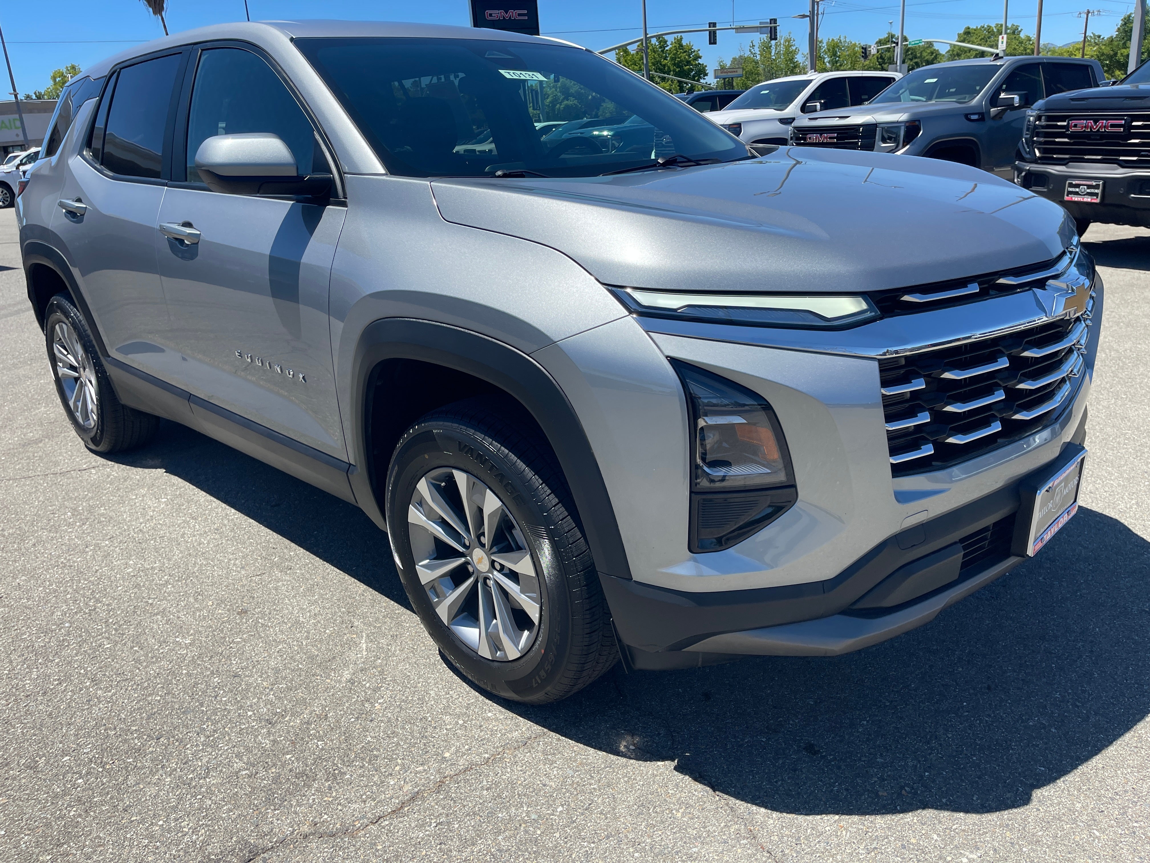 2025 Chevrolet Equinox — rear three-quarter view