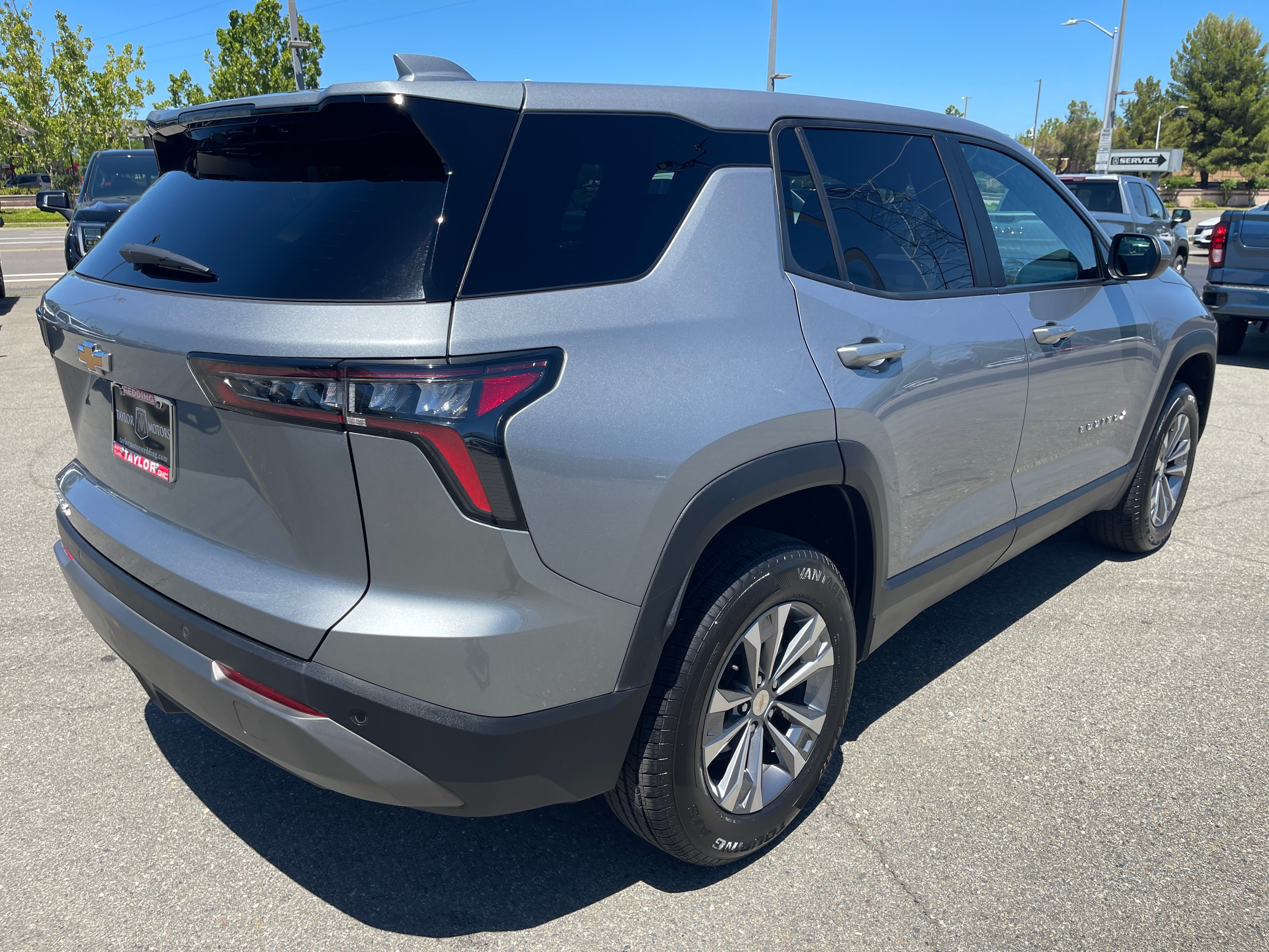 2025 Chevrolet Equinox — detail view